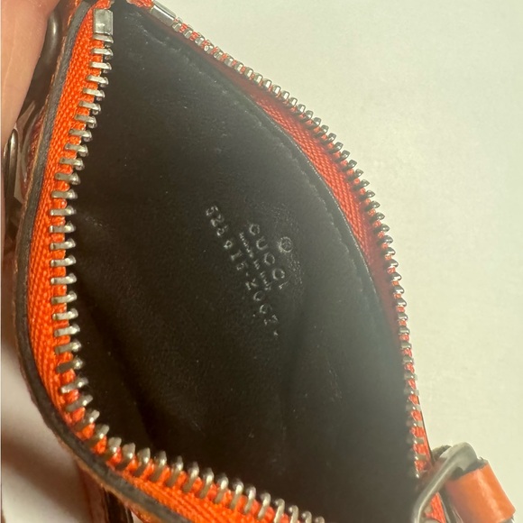 Gucci Leather Lanyard with card slots - Picture 8 of 10